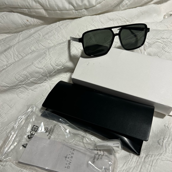 Saint Laurent Black Sunglasses - Picture 5 of 9